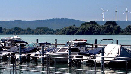 FehringerMartin's tweet photo. @MartinFehringe3 #Energiefront und Zerstörung eines Landschaftsschutzgebietes LSG am #SchienerBerg #hegau #bodensee https://t.co/JCF0CQcbZK