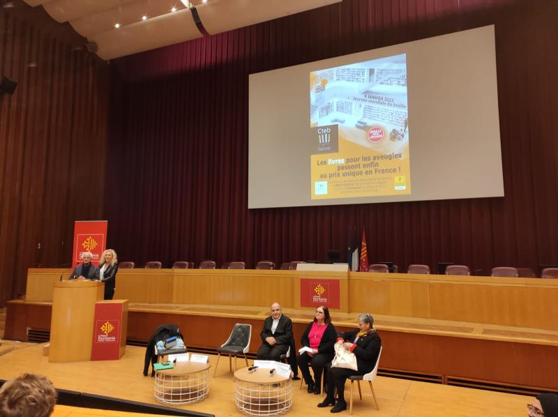 LuciecareFr's tweet photo. L’année 2023  démarre avec cette annonce du @CtebToulouse : un prix unique du livre aussi pour les aveugles !

Une avancée considérable pour les droits des personnes aveugles ! https://t.co/zEfH7xURCc

#cteb #accessibilite #livre #aveugles #enfants #egalite https://t.co/aMIbWE9tfu