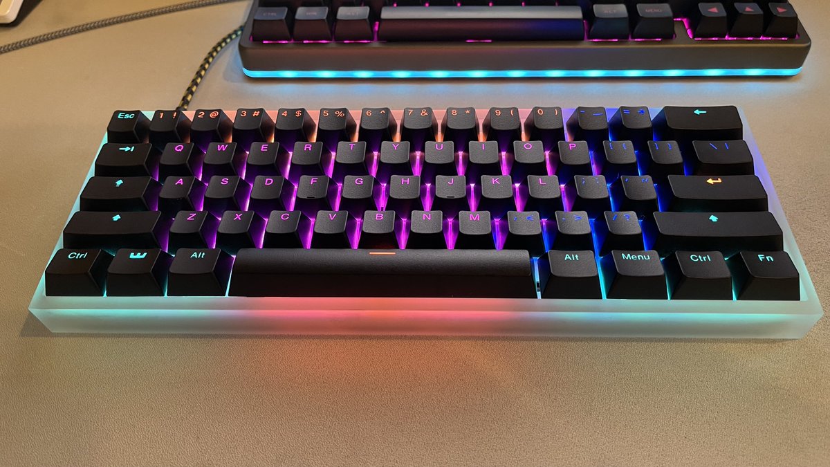 らくらくメ wooting two HE フルサイズキーボード U6Wbs-m24310324727