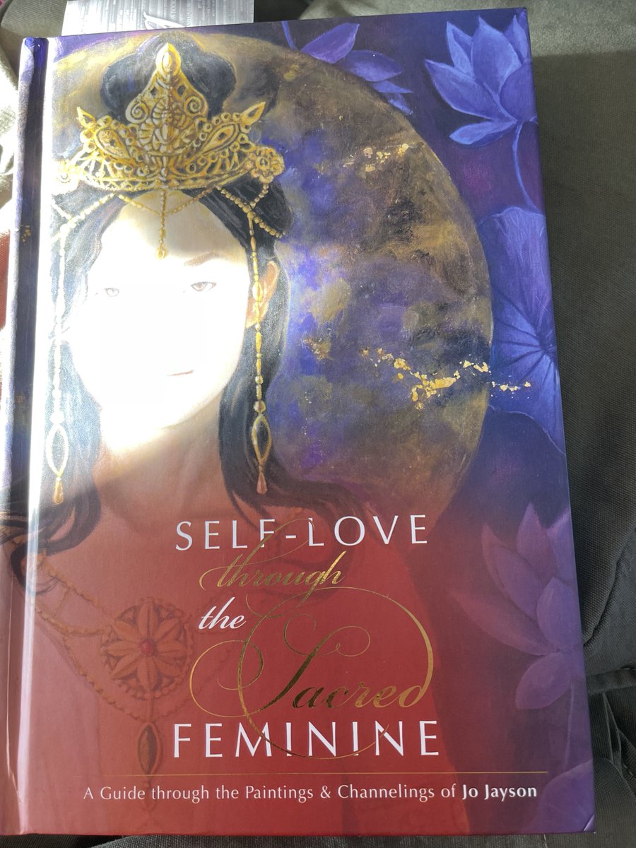 AlanKlayman's tweet photo. apologies for my twitter absence, but got to share: #BookLover? buy this book! the wisdom, knowledge, &amp; grace @jojaysonartist exudes is beyond any words I may cobble together. she’s a #Genius #writer I bought on Amazon, also on Etsy, and others!  Beautiful #art #artistry ! https://t.co/Dqx8Ym4e0t