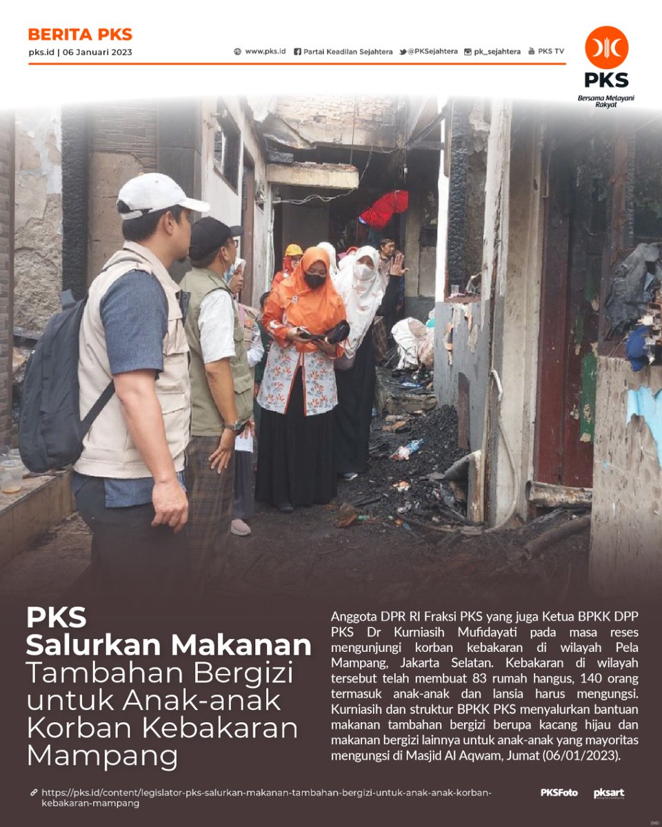 PKSejahtera's tweet photo. Kebakaran di Mampang telah membuat 83 rumah hangus, 140 orang termasuk anak-anak dan lansia harus mengungsi.

Aleg PKS @DrKurniasihPKS bergerak menyalurkan bantuan makanan tambahan bergizi untuk masyarakat terdampak musibah.

https://t.co/fihIorBoY3 https://t.co/1102iRmz5t