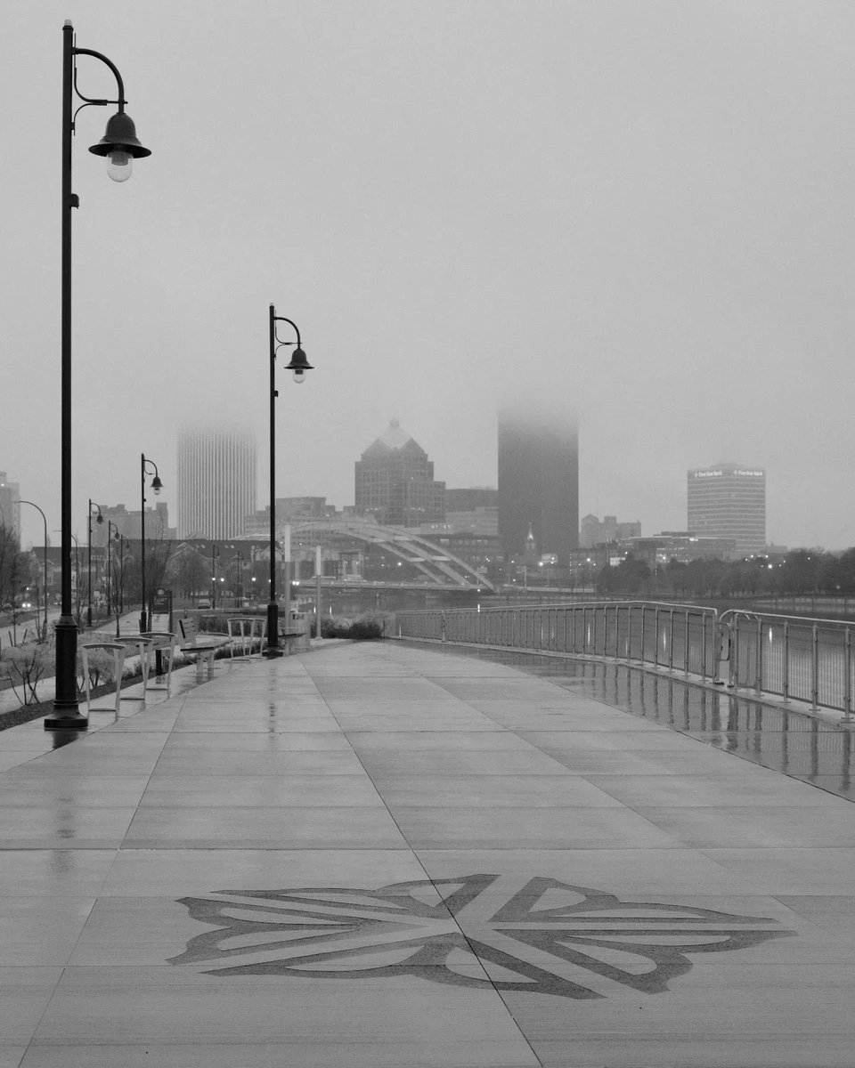 rochester's tweet photo. This week’s Top Shot in #ROC is Dan A. ☁️🏙️🤍 https://t.co/5ksraRLuEe
