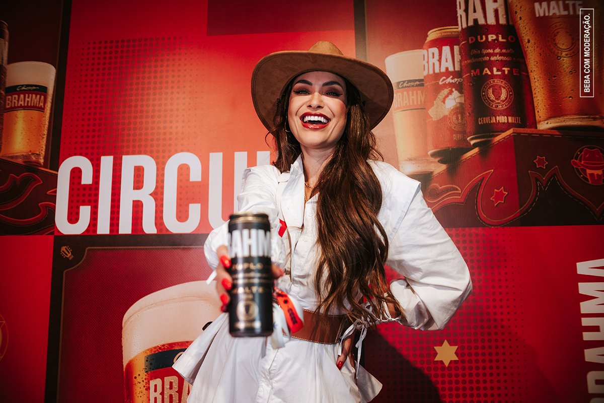 BrahmaCerveja's tweet photo. Sim, amores... a Sarah Andrade fez história.
E não foi só lá dentro não, tá? 😘
#BebaComModeração https://t.co/qlxf8eoZXy