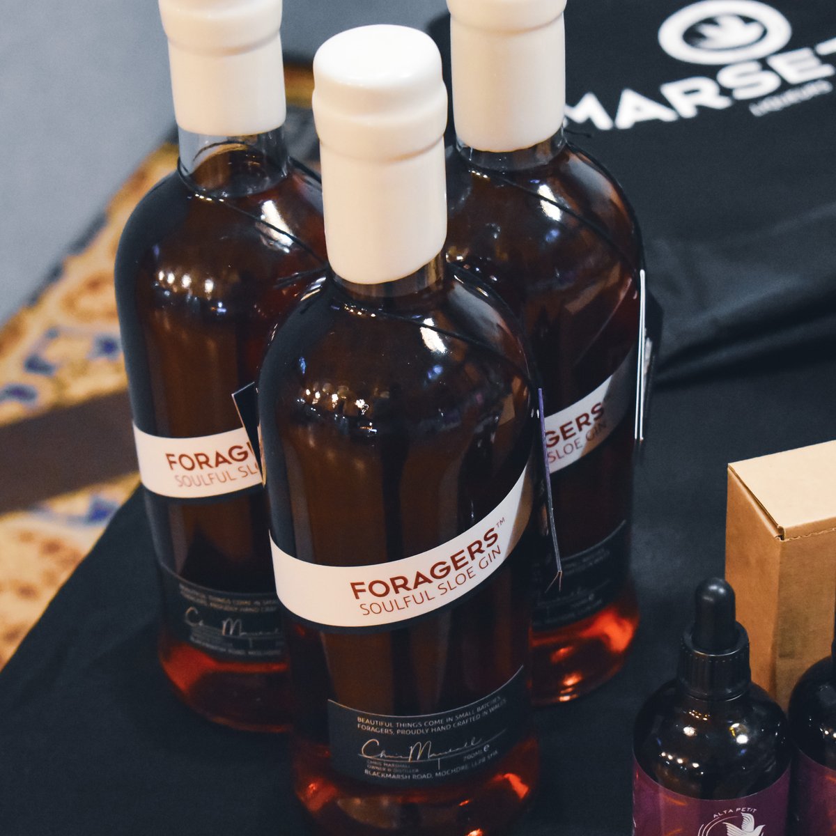 ForagersGin's tweet image. Fresh Snowdonia Mountain water meets late-harvest Sloe berries! Sweet, bitter, and well-rounded. #ginuary

bit.ly/2KvGHQv