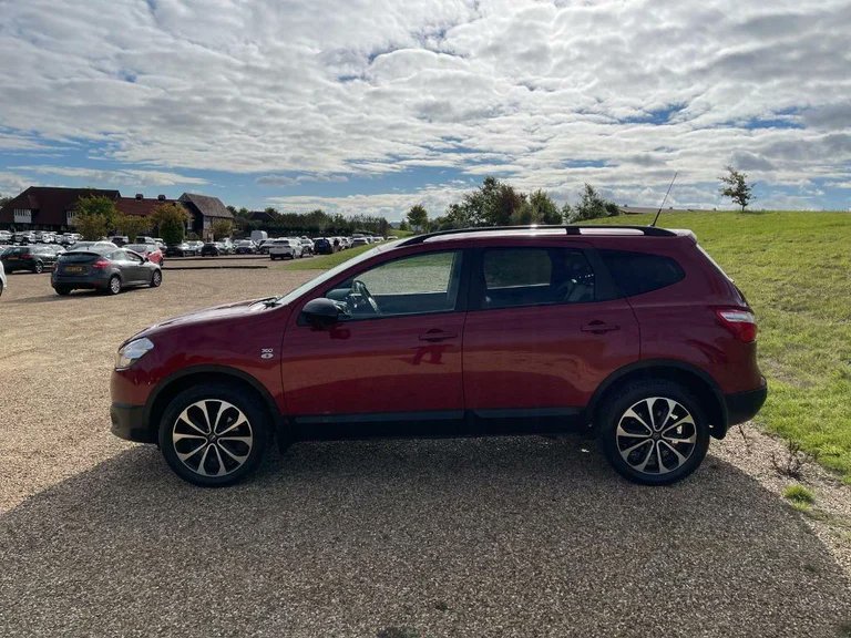 Nissan Qashqai Red themotorplace.co.uk/Used-Cars/niss…