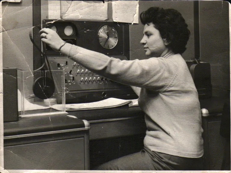 LNTecnologia's tweet image. Cipe. Mi tía abuela, y también la primera programadora de una computadora en la Argentina buff.ly/3Gpq0zf por @azagalsky