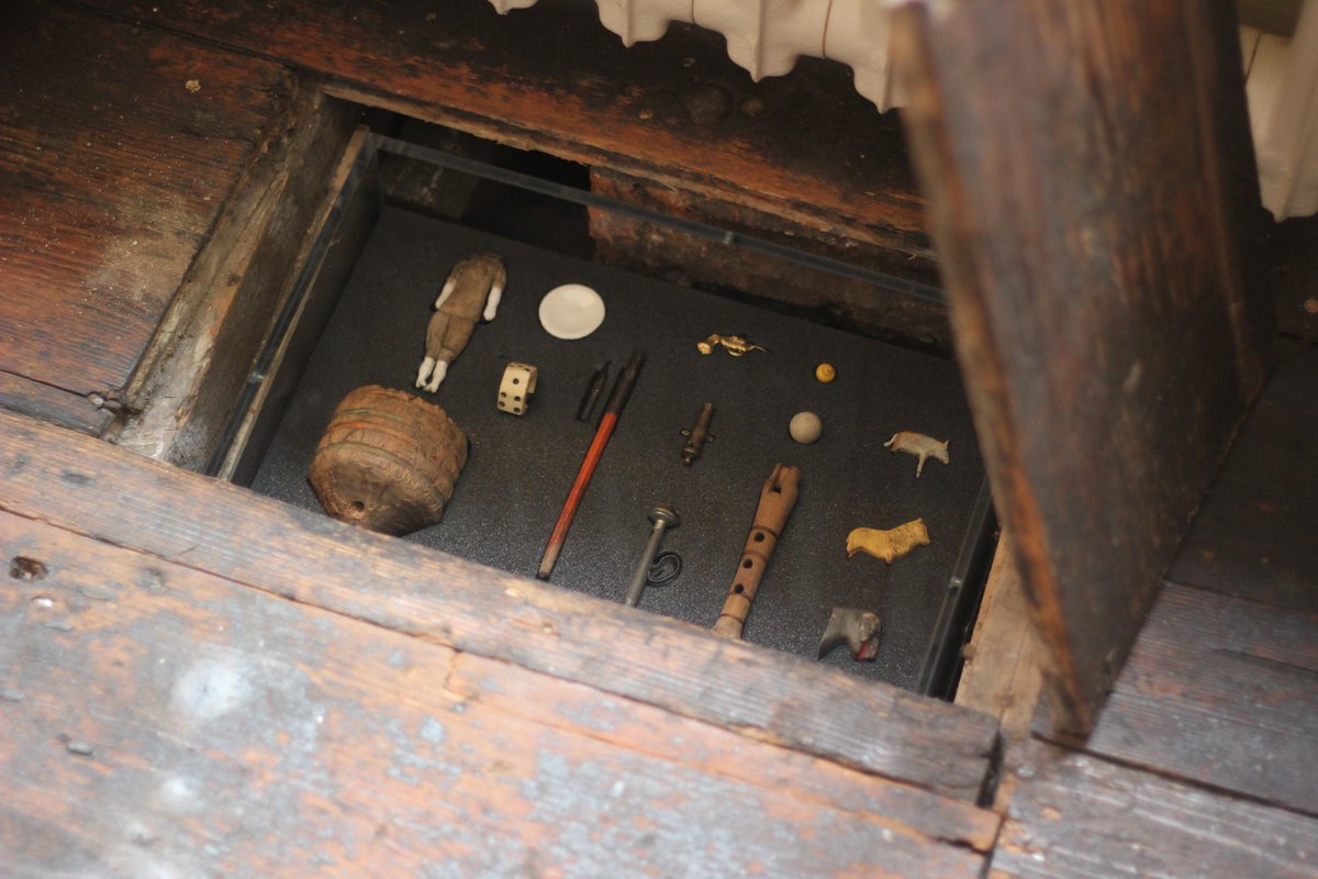 Conservation complete! 🪀

In Vincent’s bedroom you’ll now find a treasure trove of toys under the floorboards.

We believe they belonged to a small boy called James Wigmore, who lived in the house in the 1850s and 60s, before Vincent.