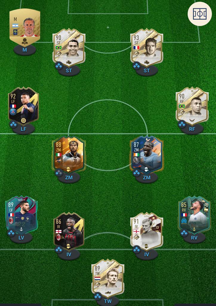 strolo1997's tweet photo. 14-5 ✅ zum 4ten mal dieses Jahr. Das Team spielt sich einfach so gut. Beste Spieler diese WL: Cantona &amp; Clauss😍 vielen Dank an @SwepixTv @Brandahlen90 @Psemy_FUT @MM___TV89 ohne eure Arbeit wäre so ein Team nicht möglich ❤️ #ps5 #FIFA23 #trading #fifawl https://t.co/XF5AnALgrW