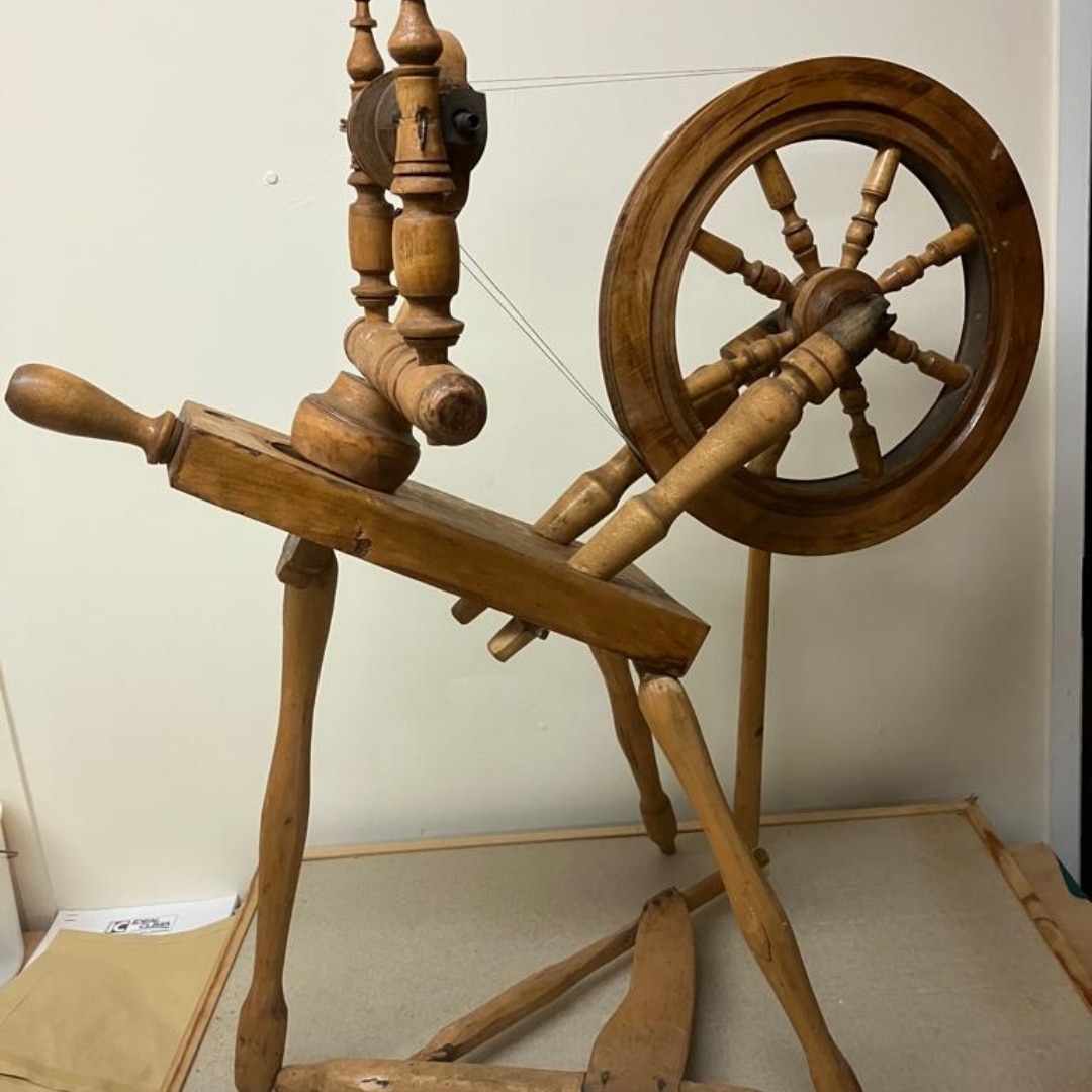 REMINDER
The '1798 Wool Spinners' will be demonstrating the art of wool Spinning at their monthly visit to The Old-Post Office, Ballycarney next Saturday the 7th of January from 12 noon to 4 pm. All are Welcome to come a view.
#wexford #ballycarney #ireland