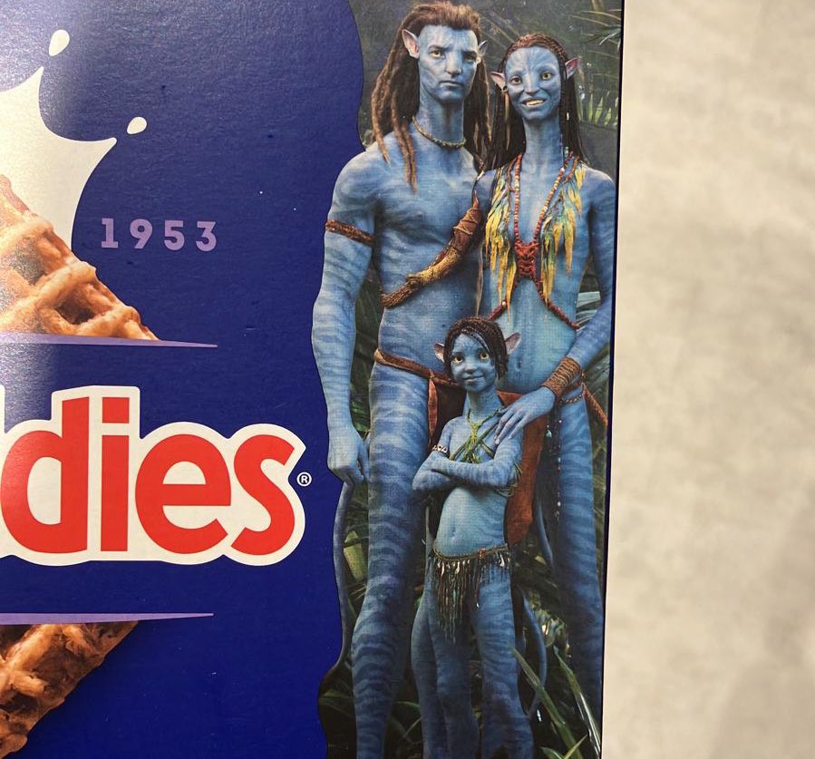 runnerpod's tweet image. Channing Tatum and Scrappy Blue off on an adventure is it? 

Even my cereal is pretending this is a thing.