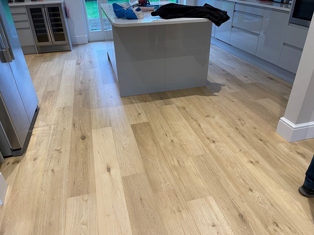 RoyKinch's tweet photo. What a transformation!  This shows the power of the new vacuums we now use when sanding. Over Christmas we sanded our clients floors then prepped and finished with a specialist primer and lacquer. 
#floorsanding 
#floorsealing 
#oakflooring 
#floorreburbishment https://t.co/kQq7oUQNAF