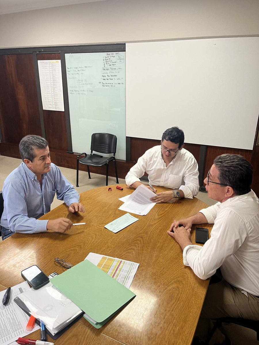 Firmamos convenio con ING Hugo de la Fuente en @MdeInfraSalta para trabajos de refacciones generales y mejoramiento edilicio en escuela San Leonardo Murialdo