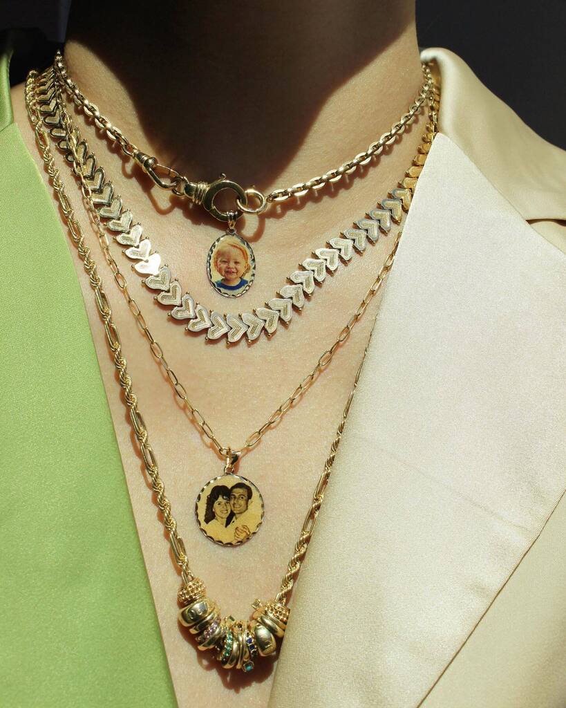 Day 6 - your favorite necklace stack

#gemgossipchallenge

▪️ I went through all my #gemgossipneckparty photos and I think my most favorite necklace stack is this one! The photo charms have been such a keepsake &amp; I’ve loved making them for people. Also t… instagr.am/p/CnEzwlXu_Zu/