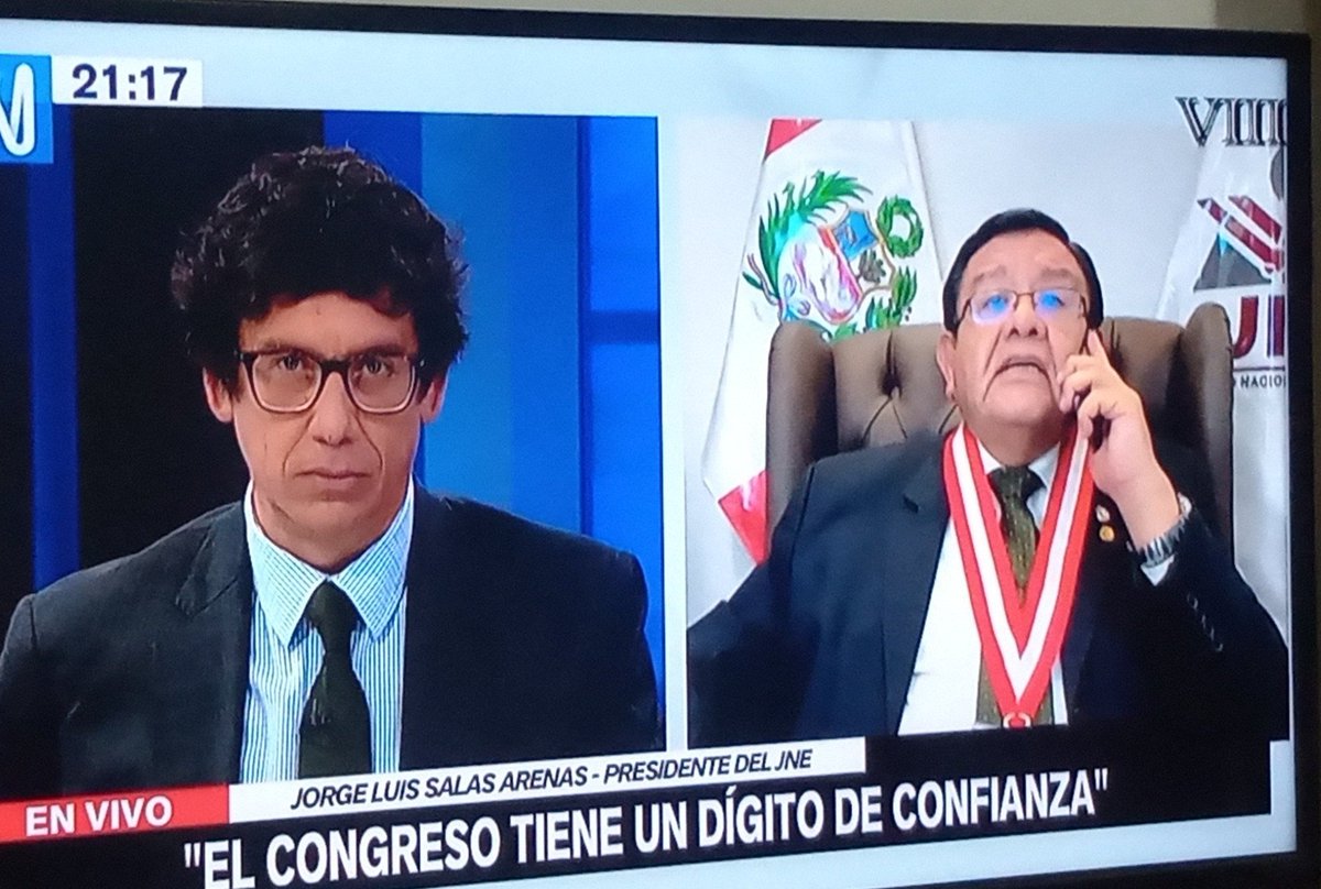 CharitoABC's tweet photo. Canal N se ha convertido en la señal abierta del IDL y del cuestionado José Luis Salas Arenas, donde Gustavo Gorriti se explaya a su gusto defendiendo corruptos,terroristas y defensores de terroristas,ahora defiende a Salas Arenas y Corvetto,qué intereses tendrá? @canalN_ https://t.co/Mxr15x5ZFn