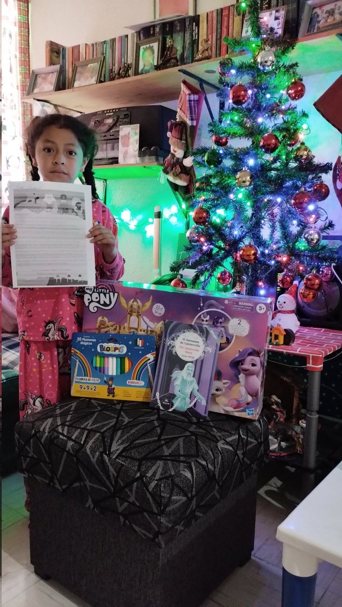 Michell14871829's tweet photo. @VengaLaAlegria @VengaLaAlegria #ReyesMagosVLA mis regalos de reyes magos Abigail https://t.co/7LHlgrtXY3