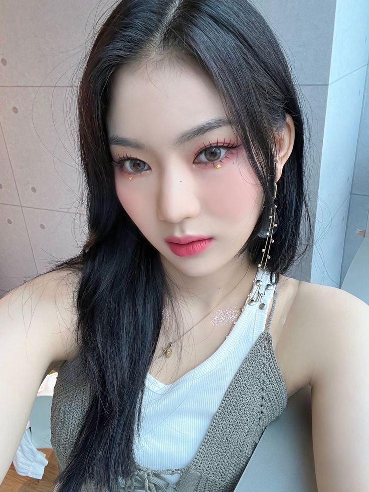 rasgou minha                  vai rasgar  
 cartinha na                    de novo? 
 escola...                         oh caralho