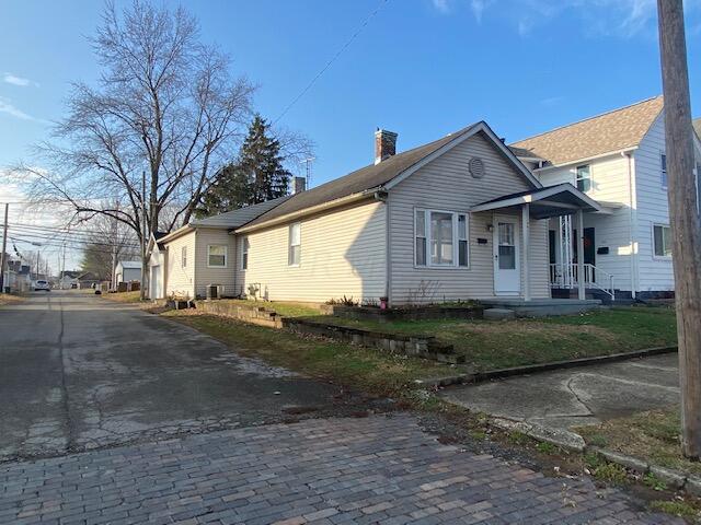 MorganRayna's tweet image. This 2 BED home won't last long! Ping me for details or a showing. #realestate  cpix.me/l/161134895