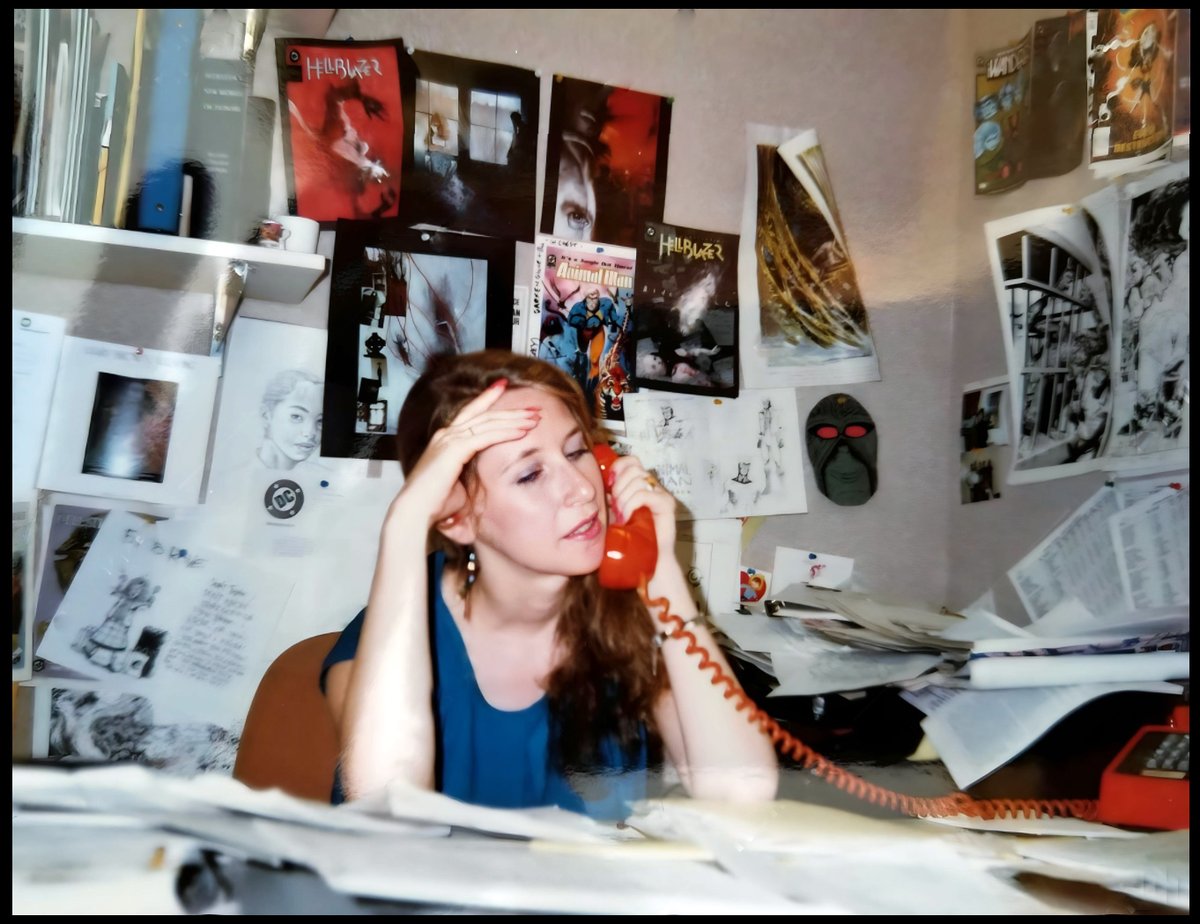 Fotosdecomics's tweet photo. A 30 años de la aparición del sello "Vertigo", comenzamos un hilo homenajeando al imprint que supuso una revolución editorial y artística en el mercado mainstream de los comics en los noventa. https://t.co/D12PAMOKw6
