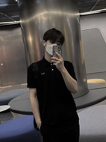 kjunkyuness's tweet photo. after last night 🖤

#TMSD #TeumeSelcaDay #TreasureMakerSelcaDay #JIHOON #지훈 #TREASURE @treasuremembers https://t.co/UytDlwwKsT