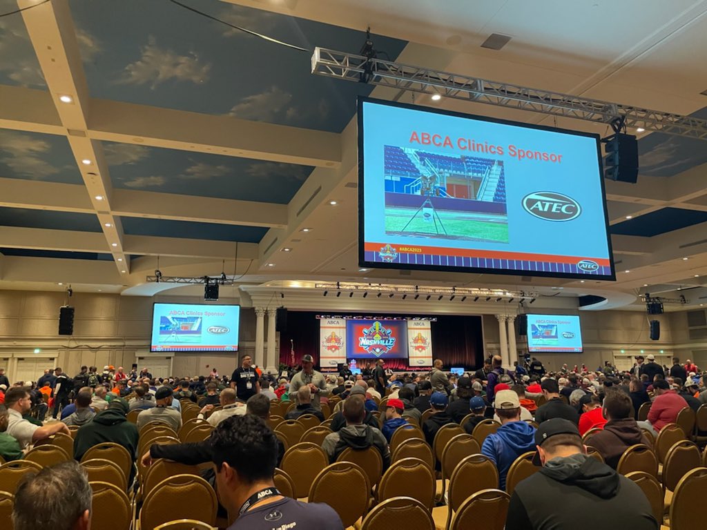 Day one of ABCA Coaches Convention in Nashville. Thousands of coaches and tons of energy in the room! #ABCA23 
#Jimmiepride 
#Honjims