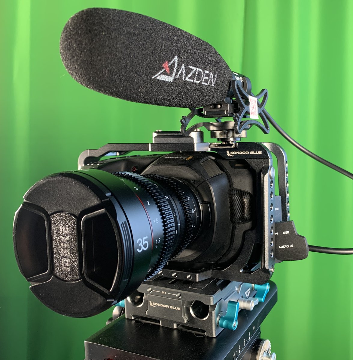 1sourcevideo's tweet photo. Studio time!
#inthestudio #studioproduction #studiosetup #blackmagicdesign #azden #OZEN #meike #cameras #camerasetups #camerasetup #recording #footage #filming #filmmaking #cinematography #videography #behindthescenes #onset #production #filmequipment #redefiningdistribution https://t.co/cXbHFA4HkD