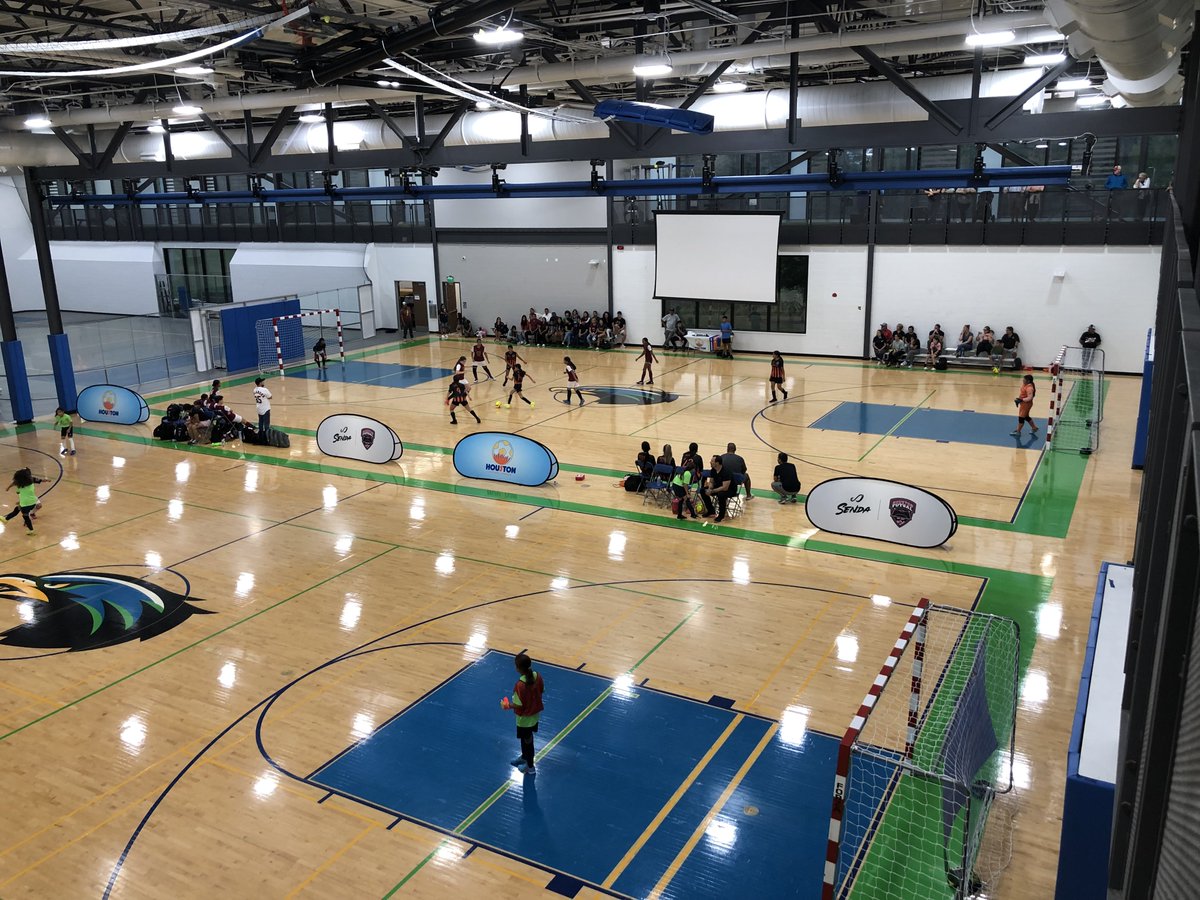HtownFutsalClub's tweet photo. Who is missing this environment today? 😕
We can not wait to kick off our 2 in 1 model this spring season! Lots of development and lots of fun for HFA this season! 
Follow and subscribe to our website below 👇
https://t.co/tDCbclhs66 https://t.co/5FF8YDZZMS