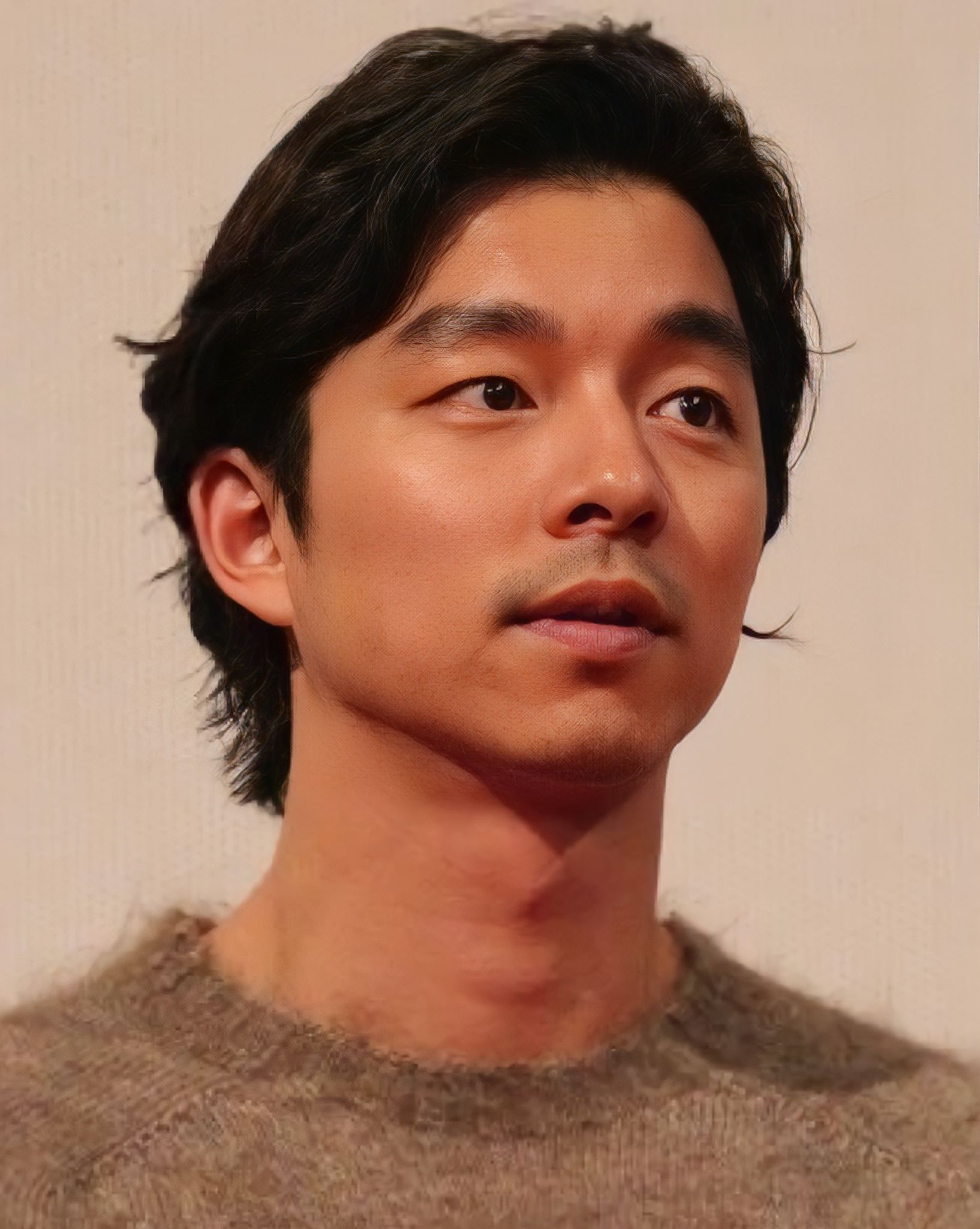 大人女性の コン・ユ直筆サイン入り2Lサイズ写真…Gong Yoo…静かなる海
