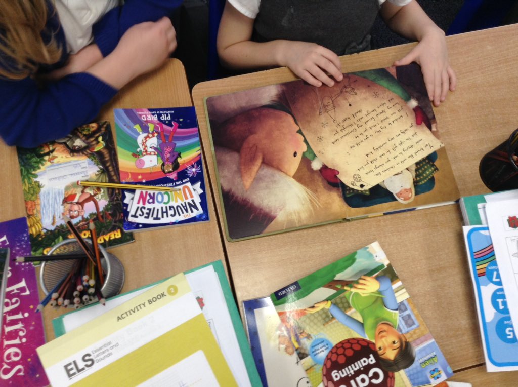 latimerprimary's tweet photo. #ClassCB are loving hearing and listening to #ClassKB read this afternoon. #LatimerLOVESreading https://t.co/rXnnzq7GeV
