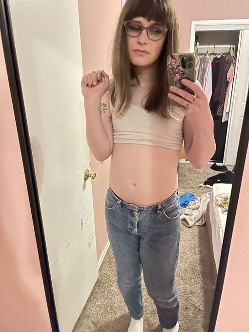 This is the guy calling himself a &ldquo;trans lesbian&rdquo; 😂🤣 Absolutely delusional, mate, that&rsquo;s just a pig in<a href="/tag/nothankyou"class="tags"><span>#nothankyou</span></a><a href="/tag/transwomenaremen"class="tags"><span>#transwomenaremen</span></a><a href="/tag/transwomenarec"class="tags"><span>#transwomenarec</span></a>