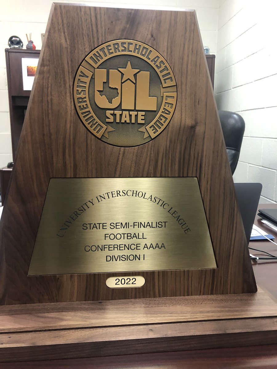 DecaturEaglesFB's tweet photo. A late Christmas present arrived for the trophy case this week #ToughWins https://t.co/VoizQwM5LI