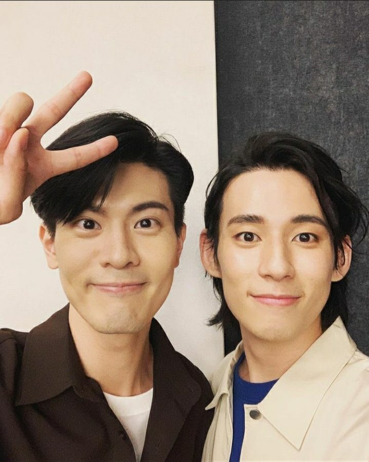xiangxigu's tweet photo. they changed the trajectory of this pandemic, look how far we've become 😭 https://t.co/sUCiaMB1aW