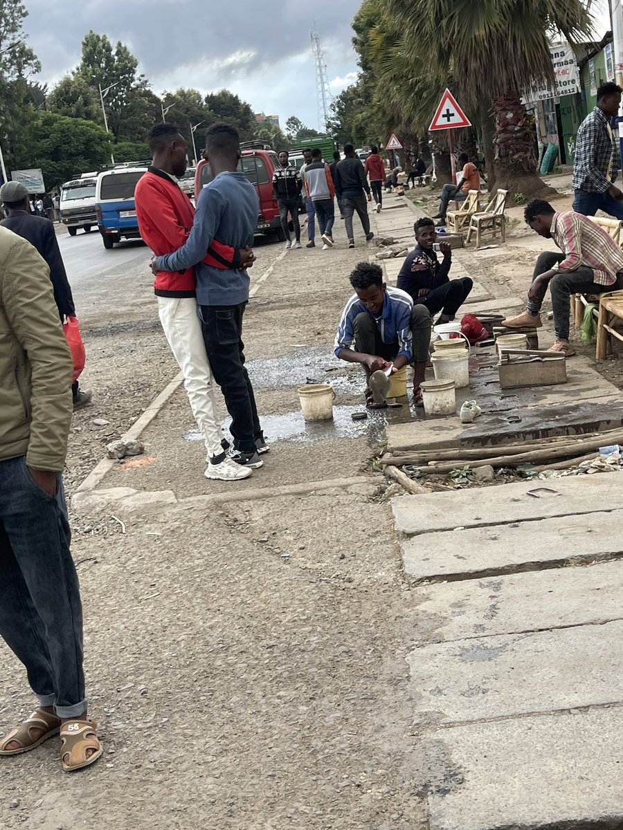 አብ tweet media