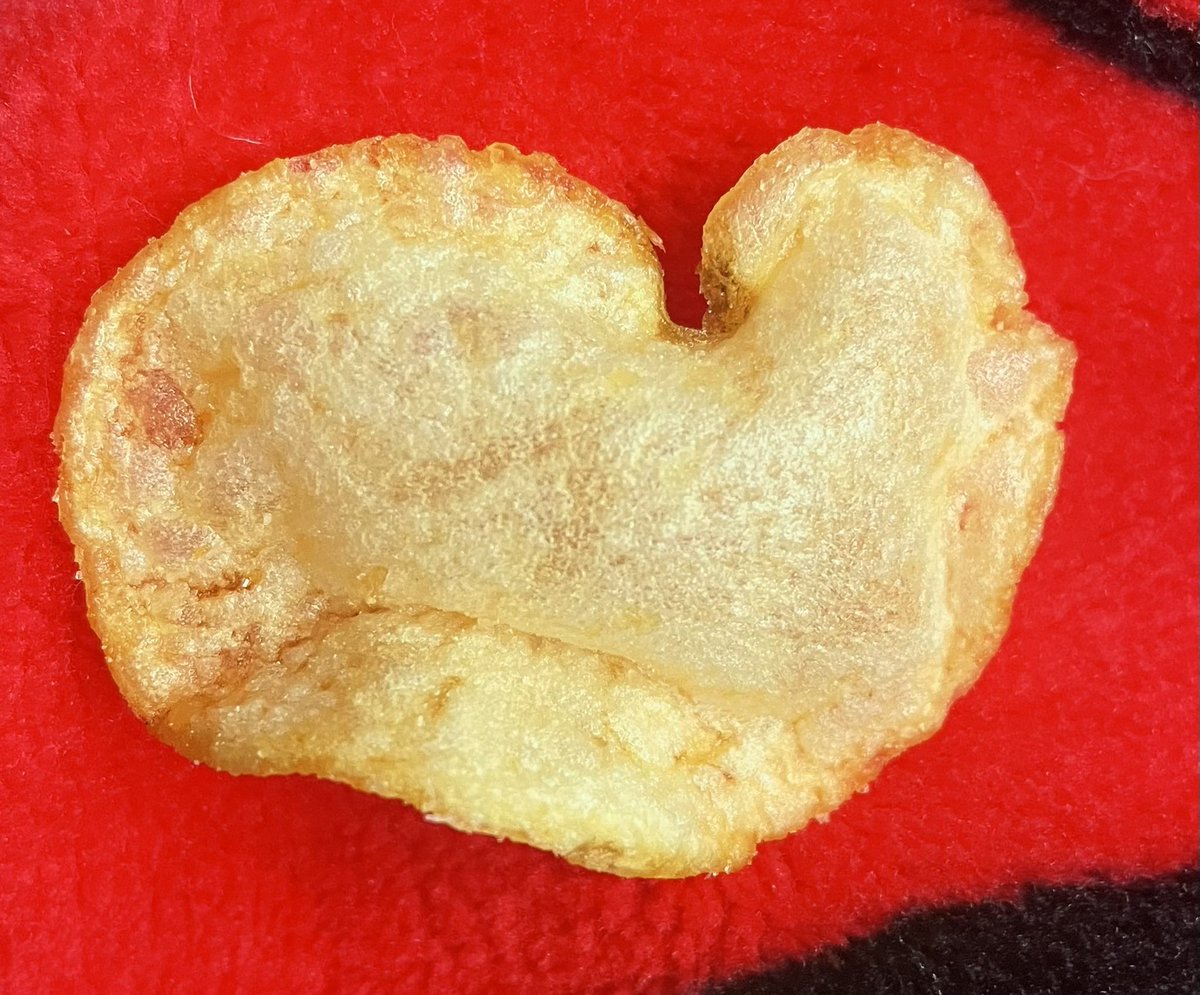 kimdowns23's tweet image. #lovefromwalkers @walkers_crisps ❤️ bursting with love ❤️