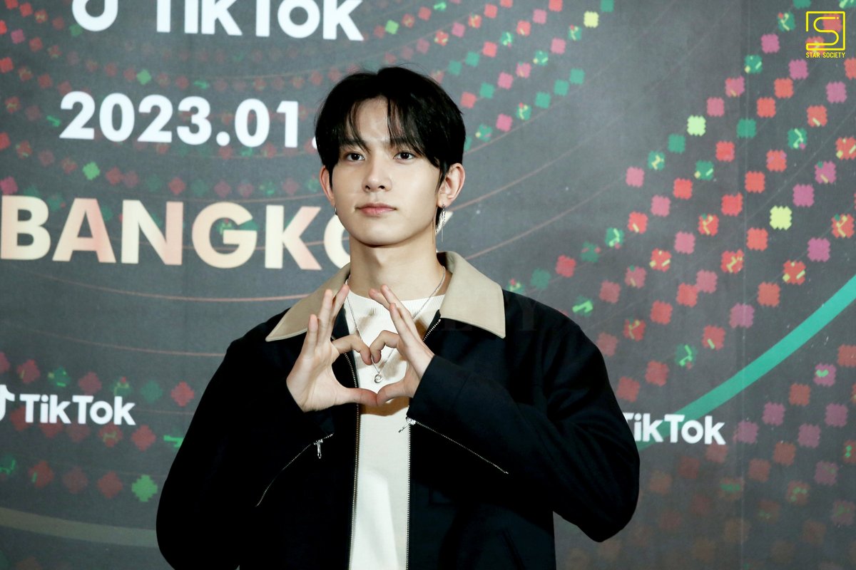 STARSOCIETY_TH's tweet photo. หนุ่มๆ "ENHYPEN" ในงานแถลงข่าว ‘GOLDEN DISC AWARD ครั้งที่ 37’ 
#ENHYPEN  #WelcomeENHYPENtoThailand #GDAinBKK https://t.co/16gBN4B2cs