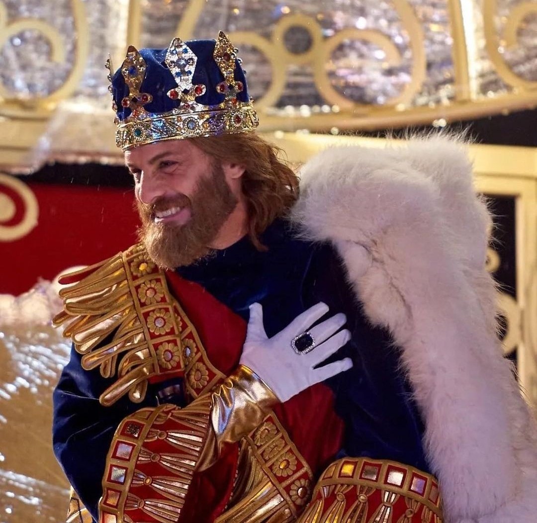 barbie_context's tweet photo. El rey Gaspar de Madrid levantando pasiones https://t.co/K8xxwvOGEE