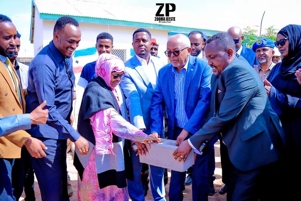 VPsomaliland's tweet photo. Somaliland Gov &amp; the UN collaborated on a program called JPLG in 2008 that aimed to improve local governance through decentralization.This program has had a positive impact on education, health, and revenue in targeted areas due to the devolution of power. We thank the donors. https://t.co/65SVKna9F5