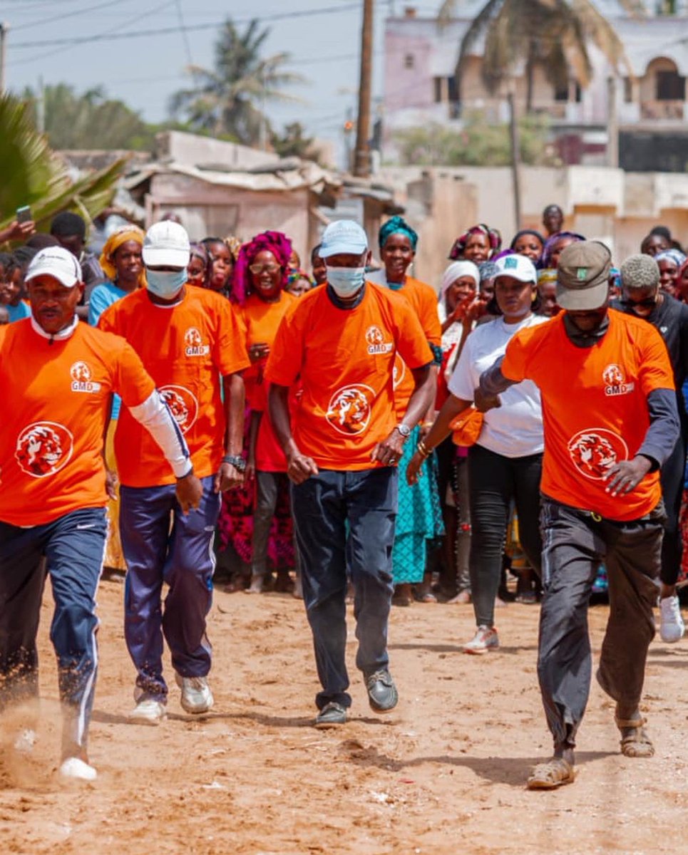 Banlieue Sprint #Thiaroye - Février 2022 📍
📈 1500 participantes et participants de 4 à 99 ans

Et lors de chaque édition, des distributions de colis alimentaires 🙏🏾

Merci aux partenaires <a href="/Les_GMD/">Les Grands Moulins de Dakar</a> <a href="/casamancaise/">Casamançaise</a> Dano (Arla Foods) 🤝🏾

#BanlieueSprint #Senegal