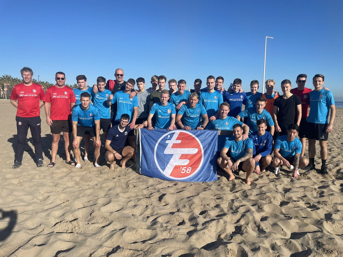 Met de hartelijke groeten uit Valencia! 👋🌞