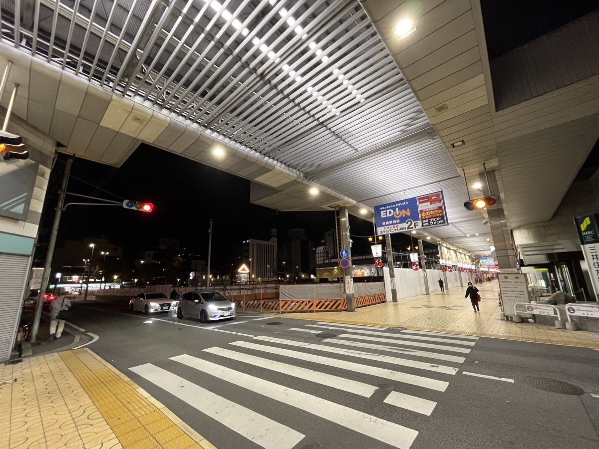 SEI_YASUMA's tweet photo. 本日の旧ヤマトヤシキ姫路店跡。この向きから、この時間に見て���めて、完全に無くなったのだと実感する。 https://t.co/vKY35p17pp