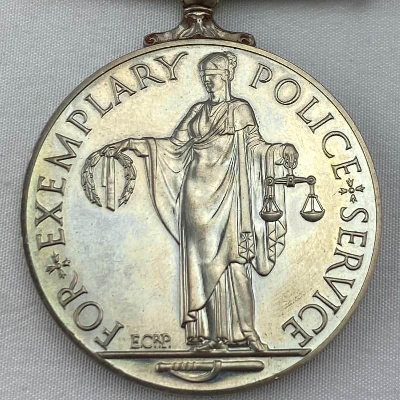 PFEW_HQ's tweet photo. Police officers will receive an additional ‘bar’ on their Medal for Long Service and Good Conduct when they reach 30 years’ service and a second bar for 40 years’ service, thanks to the tireless efforts of @PFEW_JP and @Griffindares.