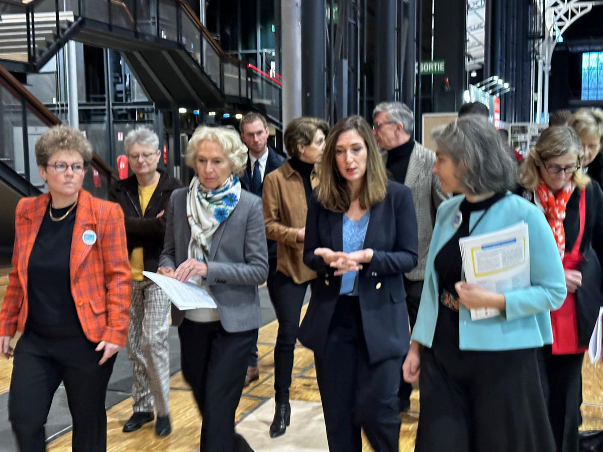 Salon_Postbac's tweet photo. [Rendez-vous de l'éducation] Ouverture à 9h par @CGrandjean_ du colloque professionnel "Les Rendez-Vous de l'Education" https://t.co/W56gMmU8dg