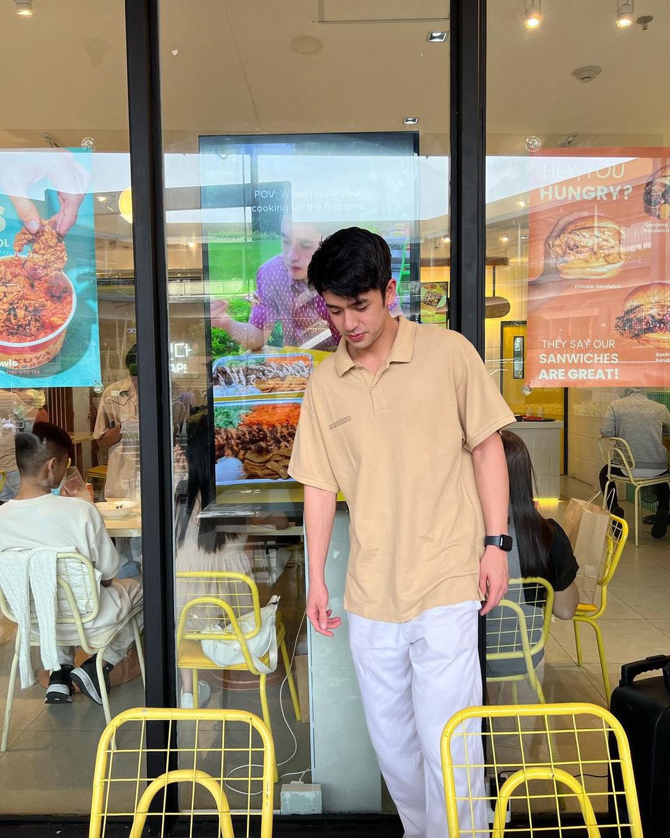 PRESTIZTV's tweet photo. Thank you @davidlicauco for using Prestiz tv in your kuya korea restaurant.

Hurry let’s dine in na !!!!

#MariaClaraAtIbarra #davidlicauco #kuyakorea 
#PrestizPhilippines #Prestiztv #PrestizAppliance https://t.co/UADbvzNyiU