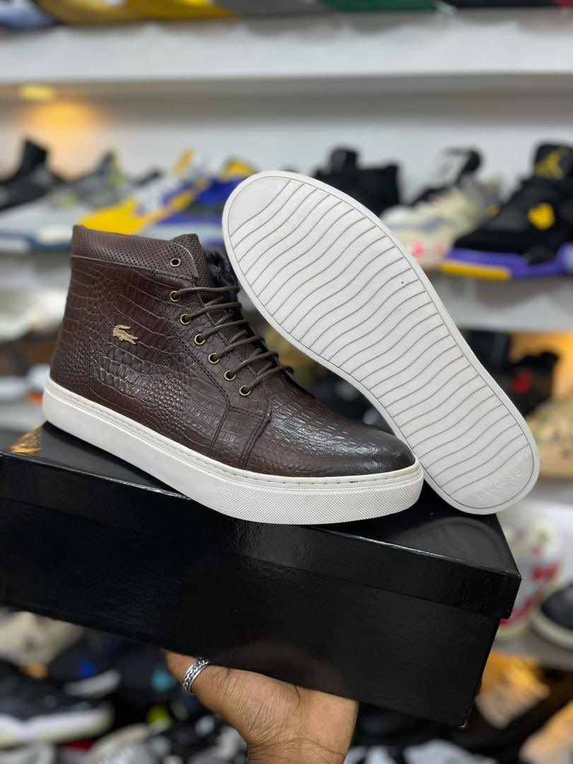 Maarifa_yaJamii's tweet photo. Lacoste 🔥🔥(Knack)
Size ::40-45
Price ::95,000
Call:: 0692958334
I Do Delivery Service via Bus
#InEverySituation🥀
@MissChelsea1221 @mjomba_nimama @anuskills3 @__Rouselyn__ @P_issac57 @rollymsouth @YourFrenchFry https://t.co/pwuBi1pSPf