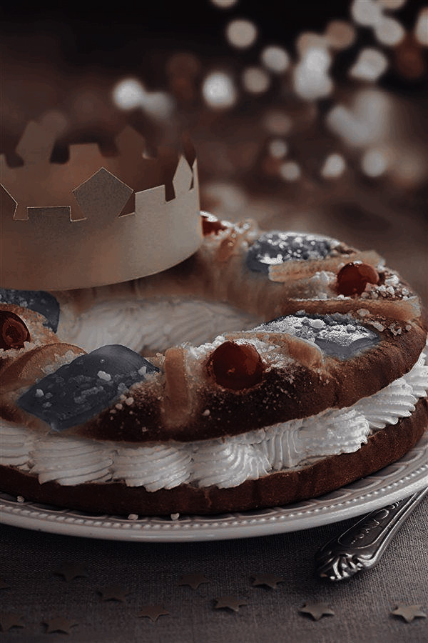 ⠀⠀⠀

             ᅠ          👑

               𝐹𝑒𝑙𝑖𝑧 𝑑𝑖𝑎 𝑑𝑒 𝑅𝑒𝑦𝑒𝑠  
⠀⠀