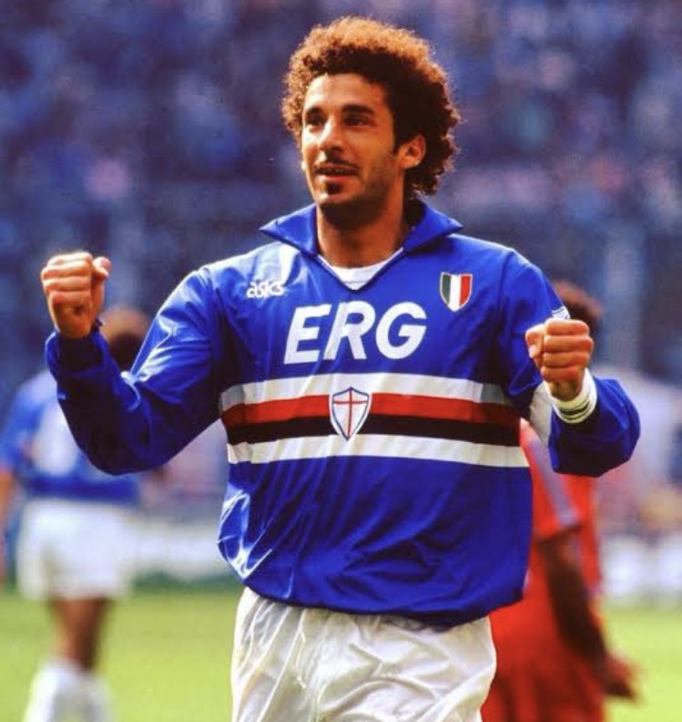 Gianluca Vialli. Icon and Legend of 90’s football RIP ⚽️