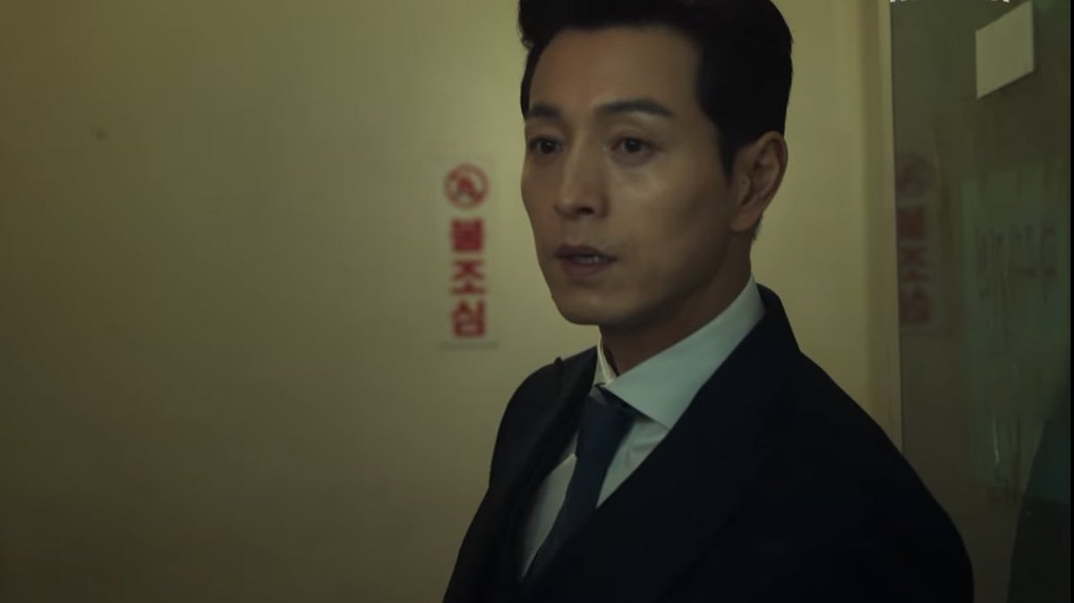 ldh_simp's tweet photo. the glory writer said it herself that when she first saw this scene of dongeun and doyoung, she screamed and loved it… 😳

#더글로리 #theglory https://t.co/SFgxdvG1dU