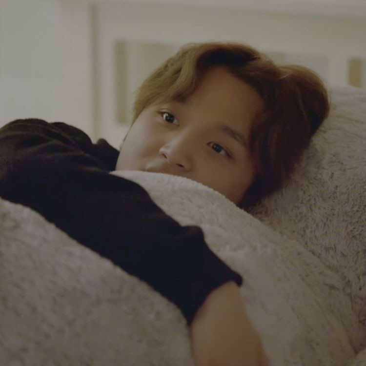 get well soon, haechan :(