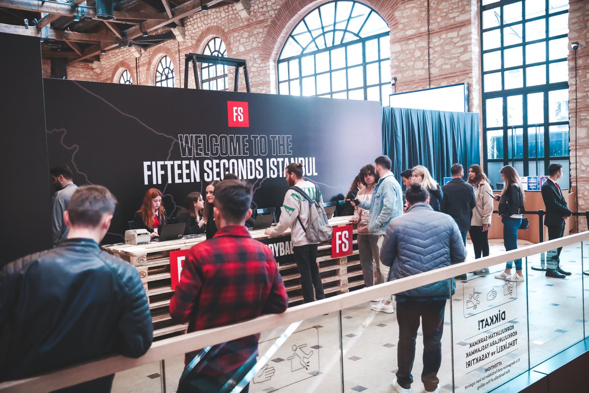 Entrance of the future 🚀

#fifteenseconds #fifteensecondsistanbul #future #designthefuture