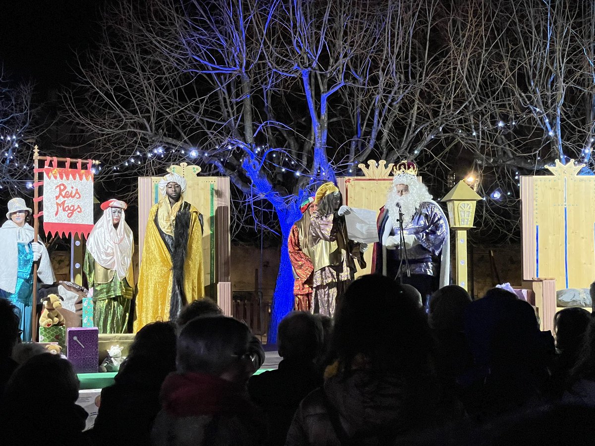 AVPC_LPH's tweet image. Ahir vam participar en el dispositiu de seguretat de l’arribada dels Tres Reis d’Orient. #protecciocivil #emergències #lesplanes #alcostatdelagent