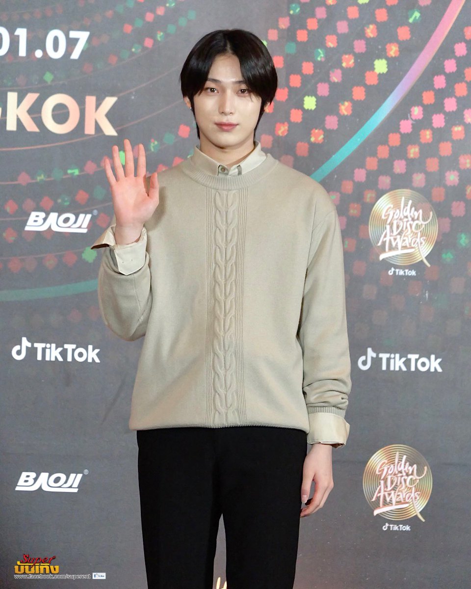 Asianlink_ent's tweet photo. 230106 PRESS CON : GOLDEN DISC AWARD ครั้งที่ 37

#선우 #SUNOO
 #ENHYPEN #엔하이픈  #GDAinBKK https://t.co/ApDd37vPjd